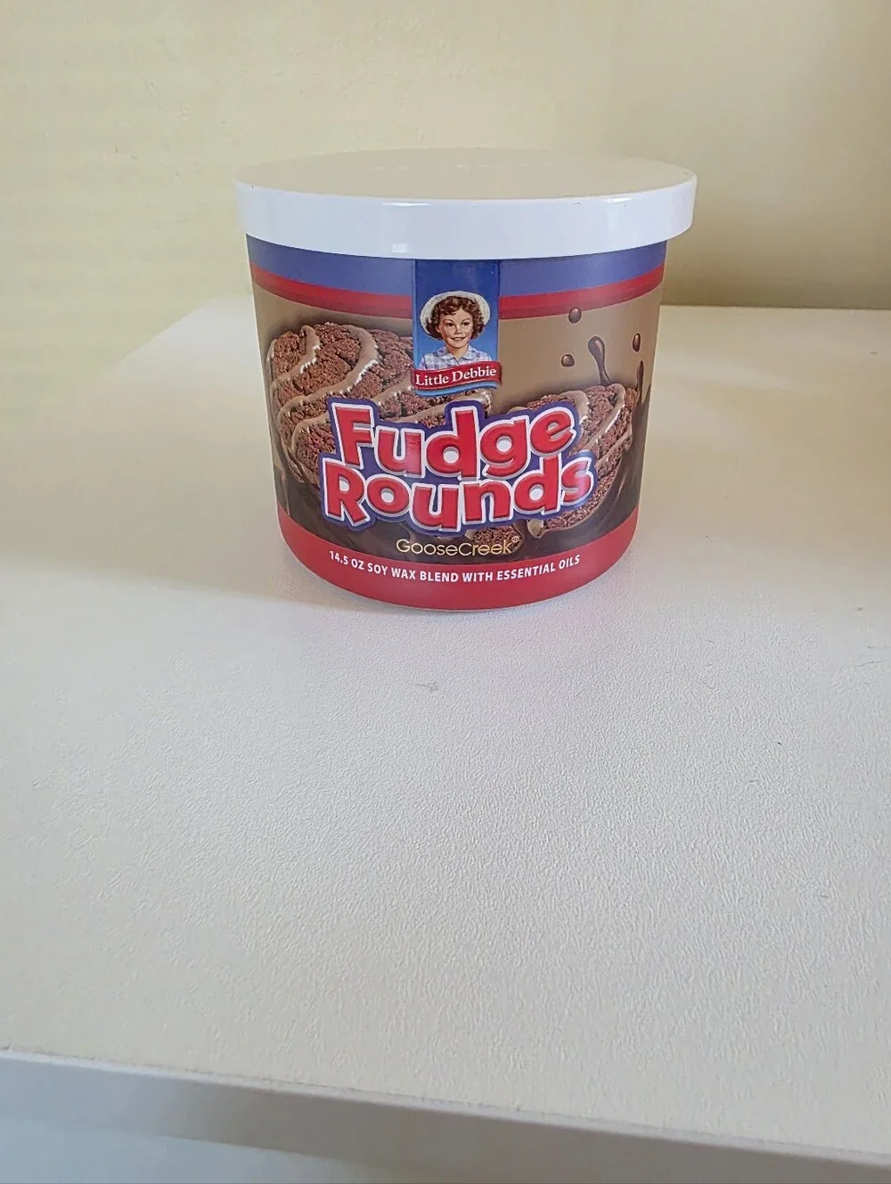 Goose Creek X Little Debbie Fudge Rounds Candle